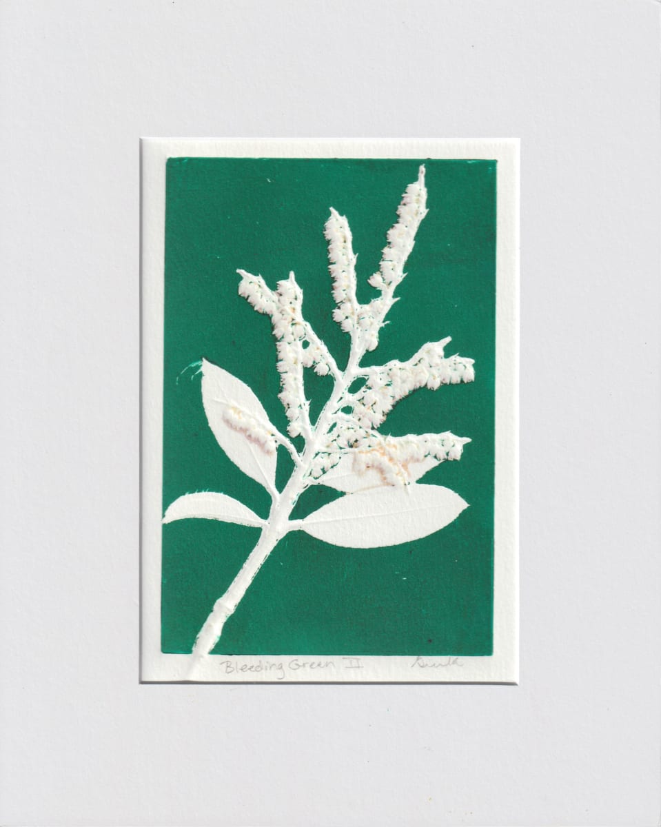 Bleeding Green II by Vera Gierke 