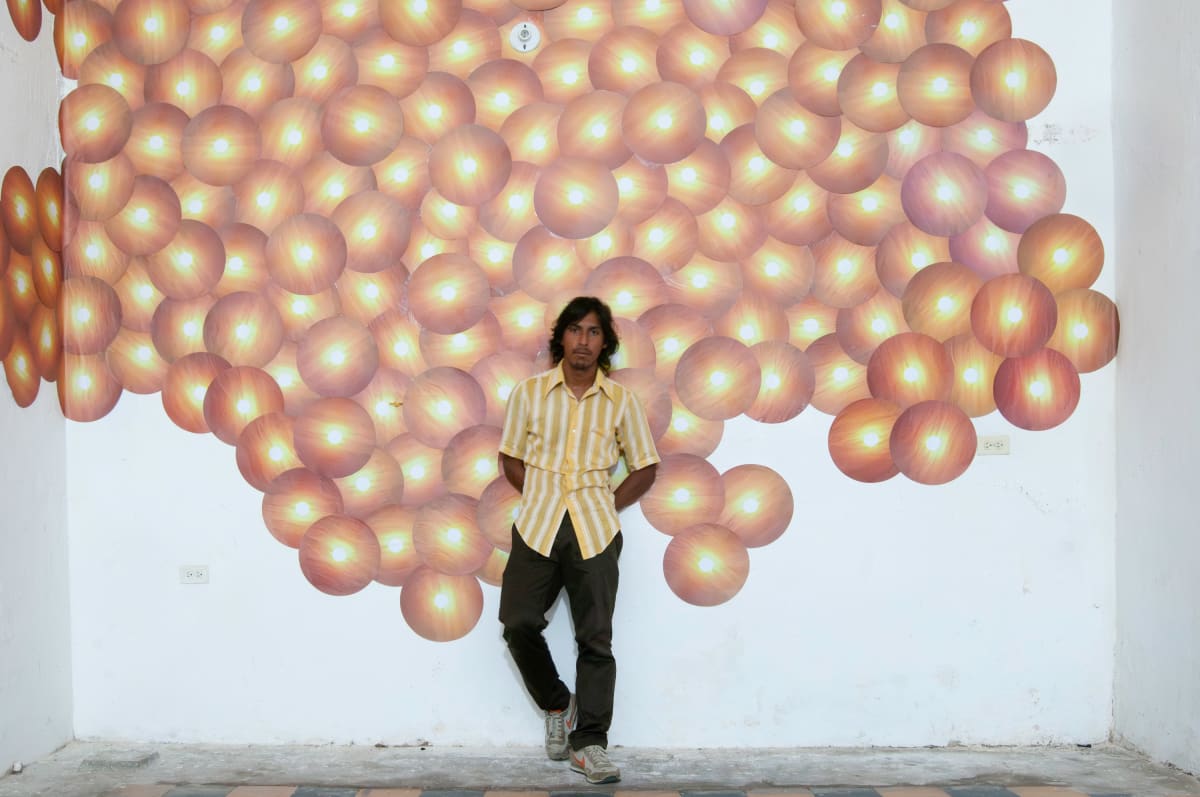 Miles de soles by Zulu Padilla 