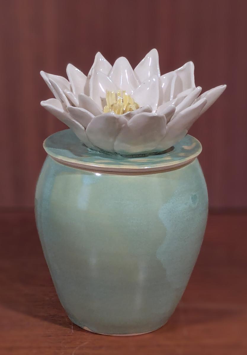 Water Lily Jar by Nancy Jakubowski 