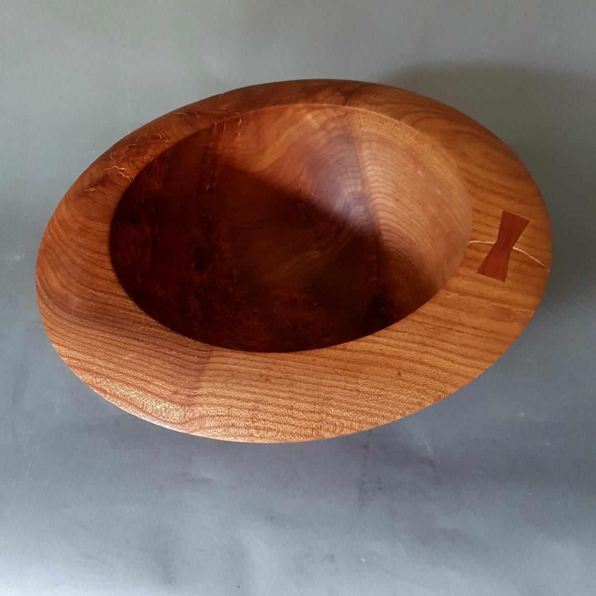 burr elm bowl 2020_1 by Simon King 