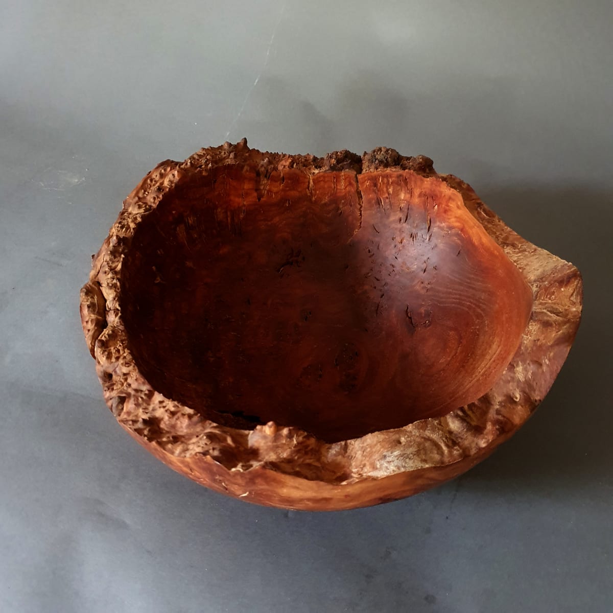 Burr elm bowl 2020_5 by Simon King 