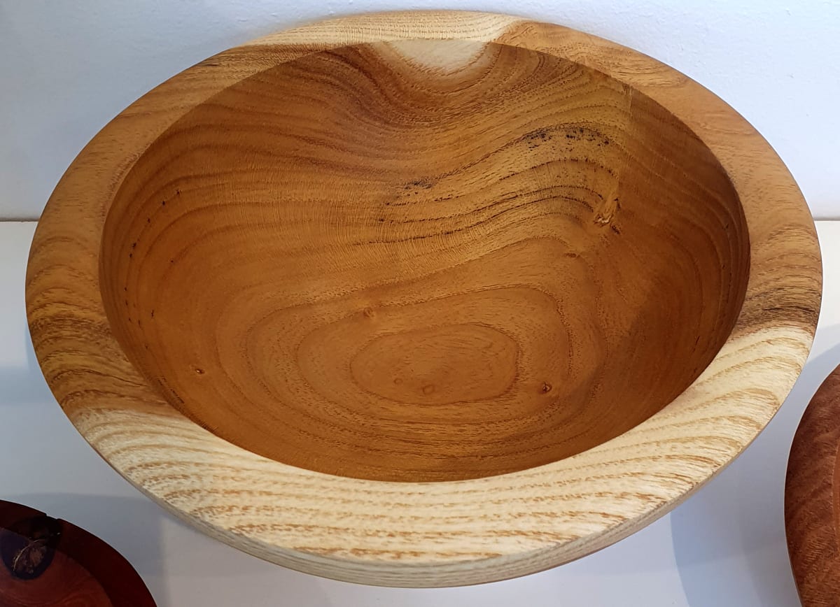 small mulberry bowl by Simon King 