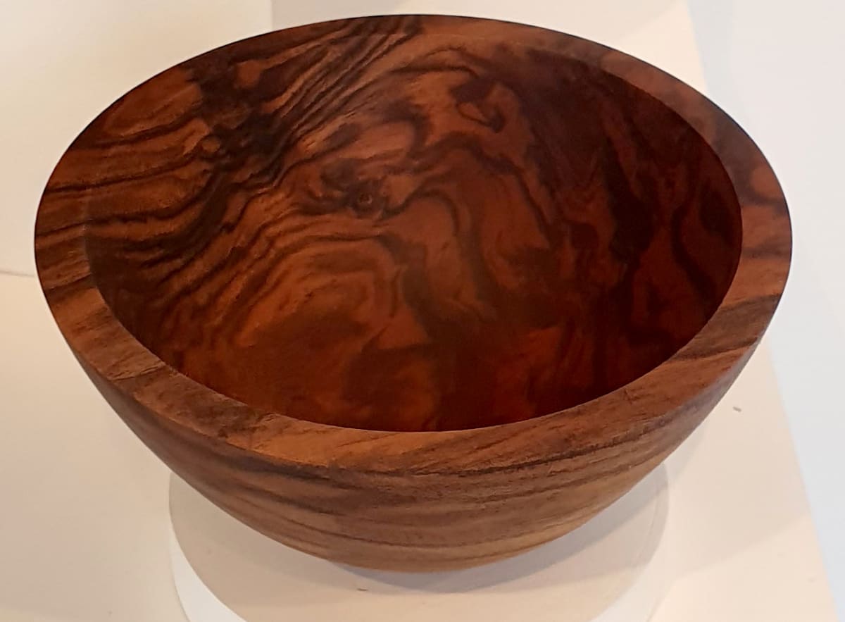 walnut small bowl by Simon King 