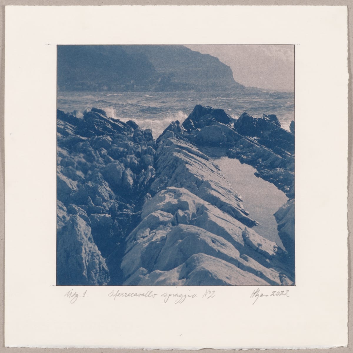 Sferracavallo spiaggia N°2 by Hlynur Helgason  Image: Sferracavallo spiaggia N°2. Útgáfa/Edition 1.