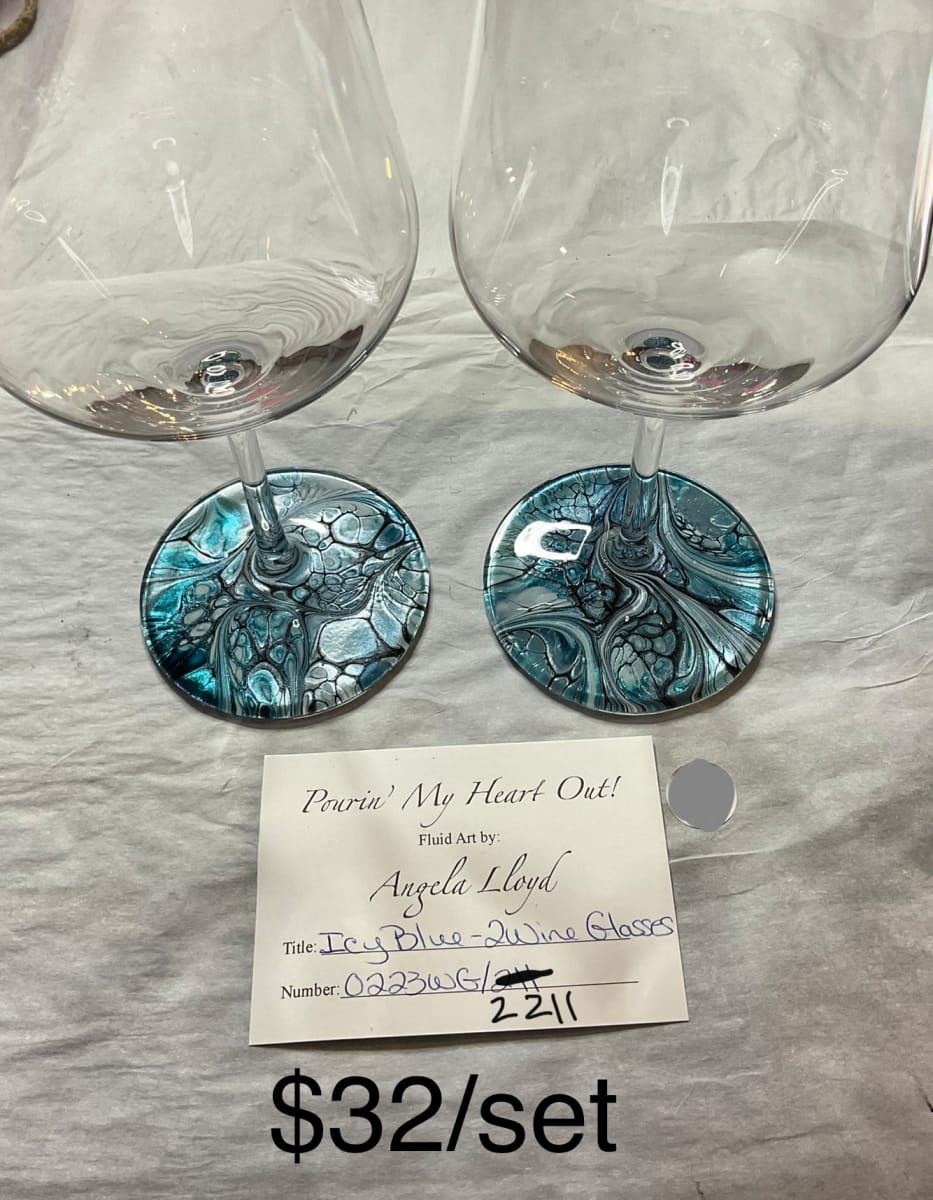Icy Blue – 2 Wine Glasses by Pourin’ My Heart Out - Fluid Art by Angela Lloyd 