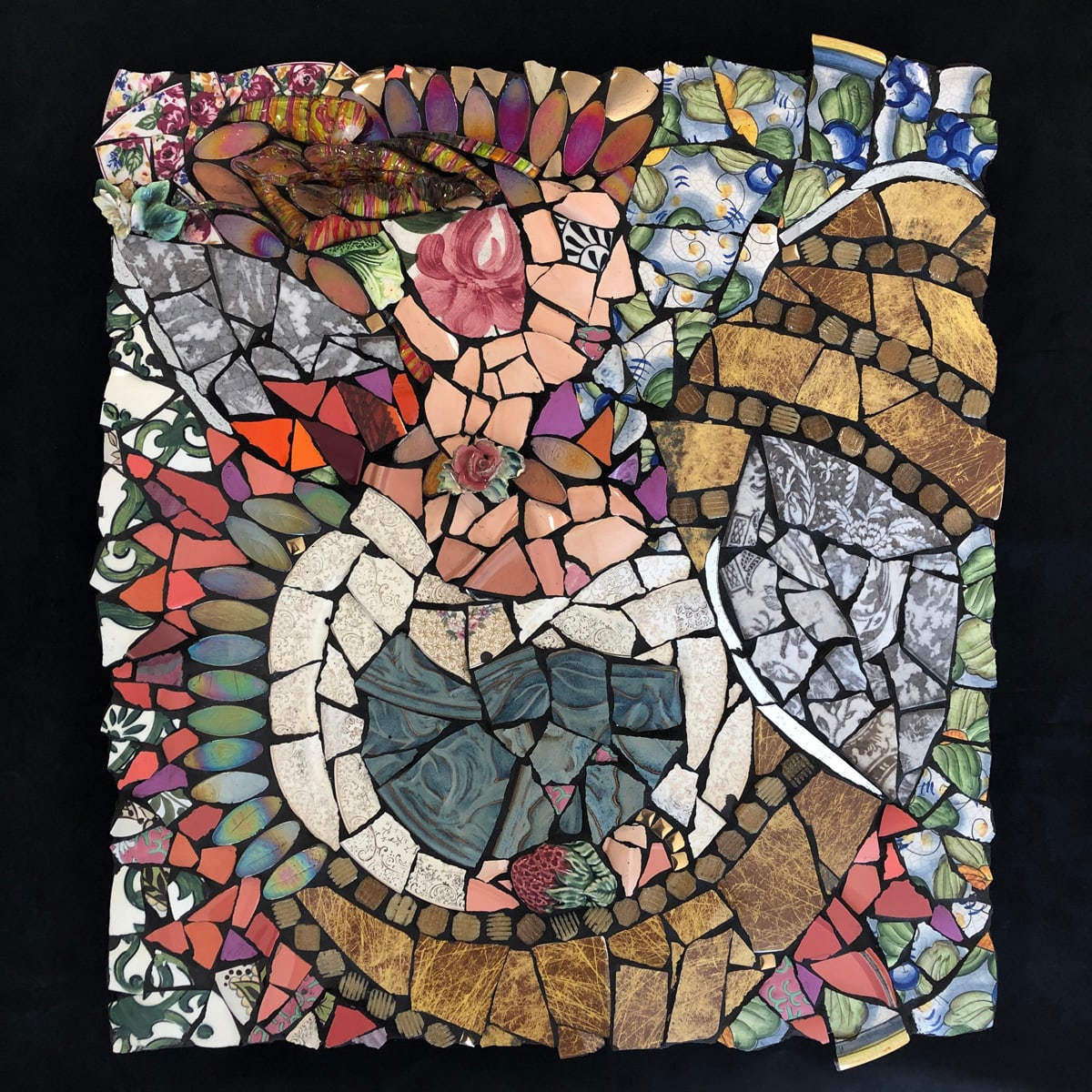 Queen Bee, Image 25.