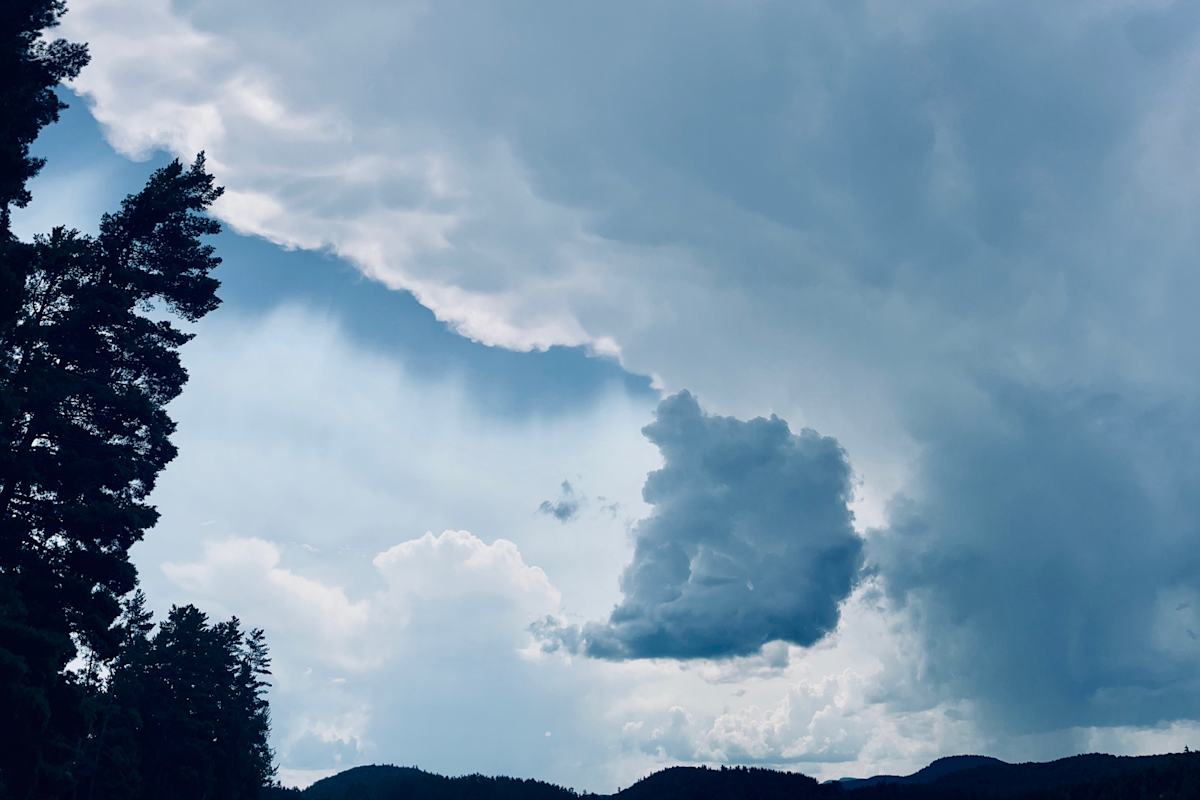 The Cloud by Alex Damevski 