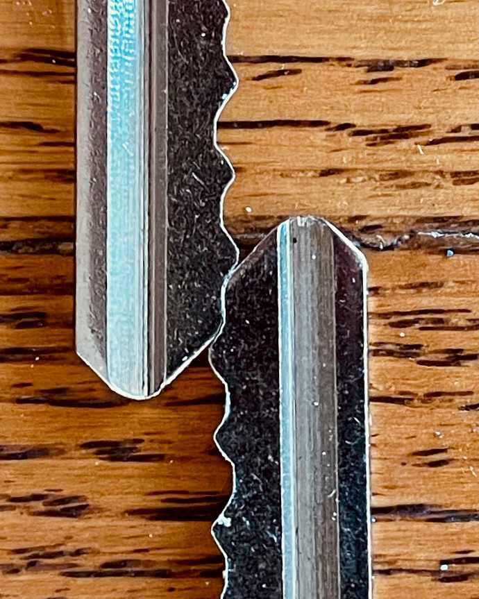 Kissing Keys by Alex Damevski, Image 1.