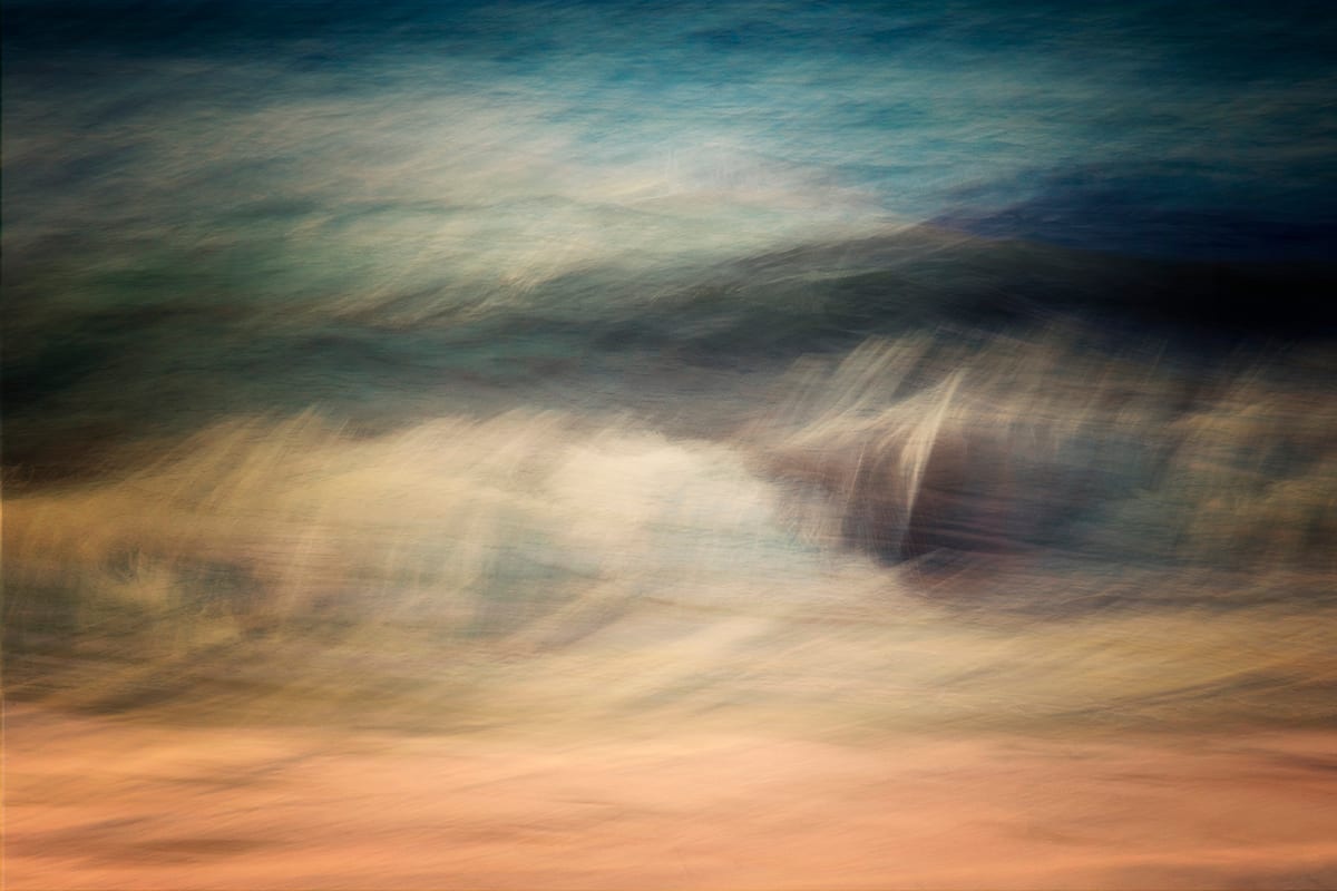 Dramatic Wave by Marte Amato 