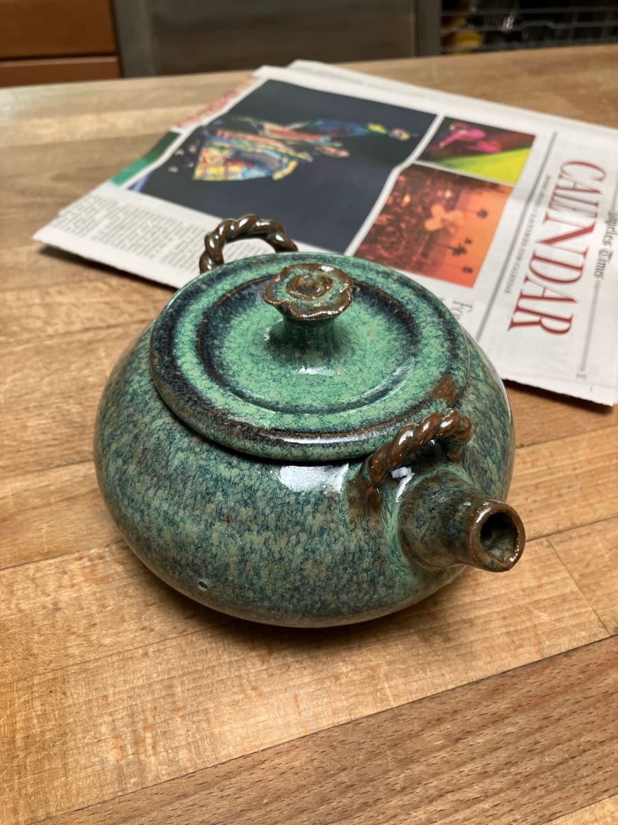 Mottled Jade Teapot by Nina Girvetz 