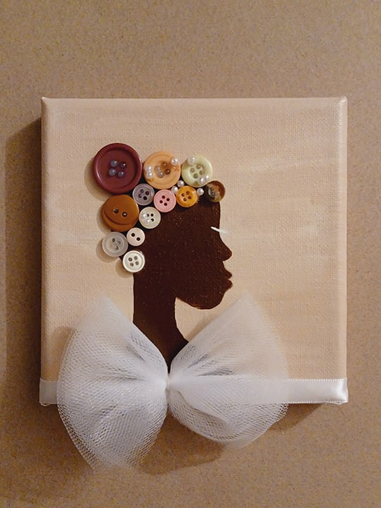 Silhouette et Boutons by Nytia Jenkins 