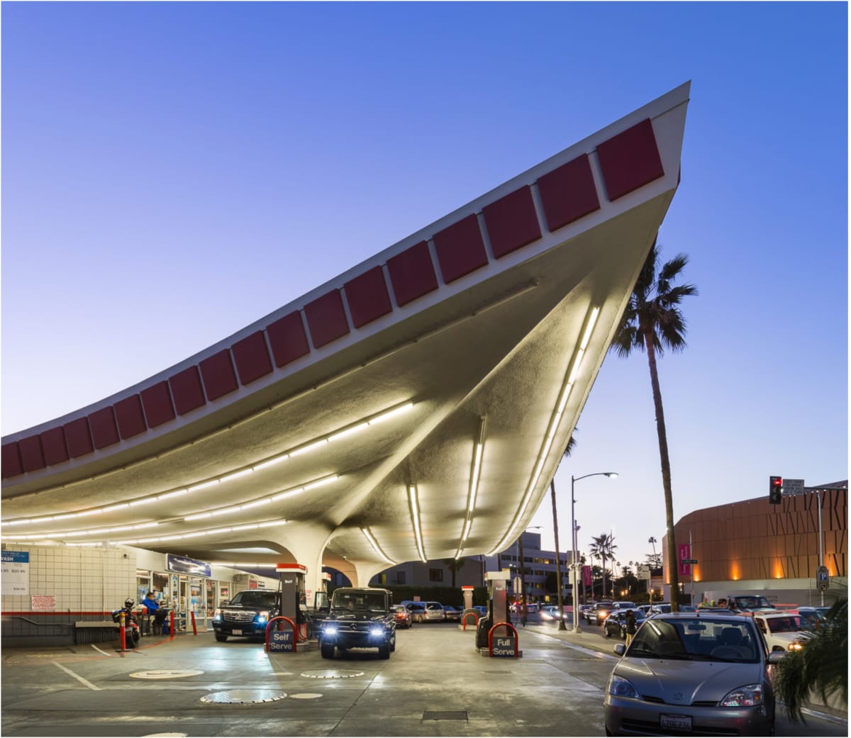 Union 76 Gas Station by Ashok Sinha  Image: Los Angeles, California 
Architects: William L. Pereira & Associates, Gin Wong 
Year of Completion: 1965