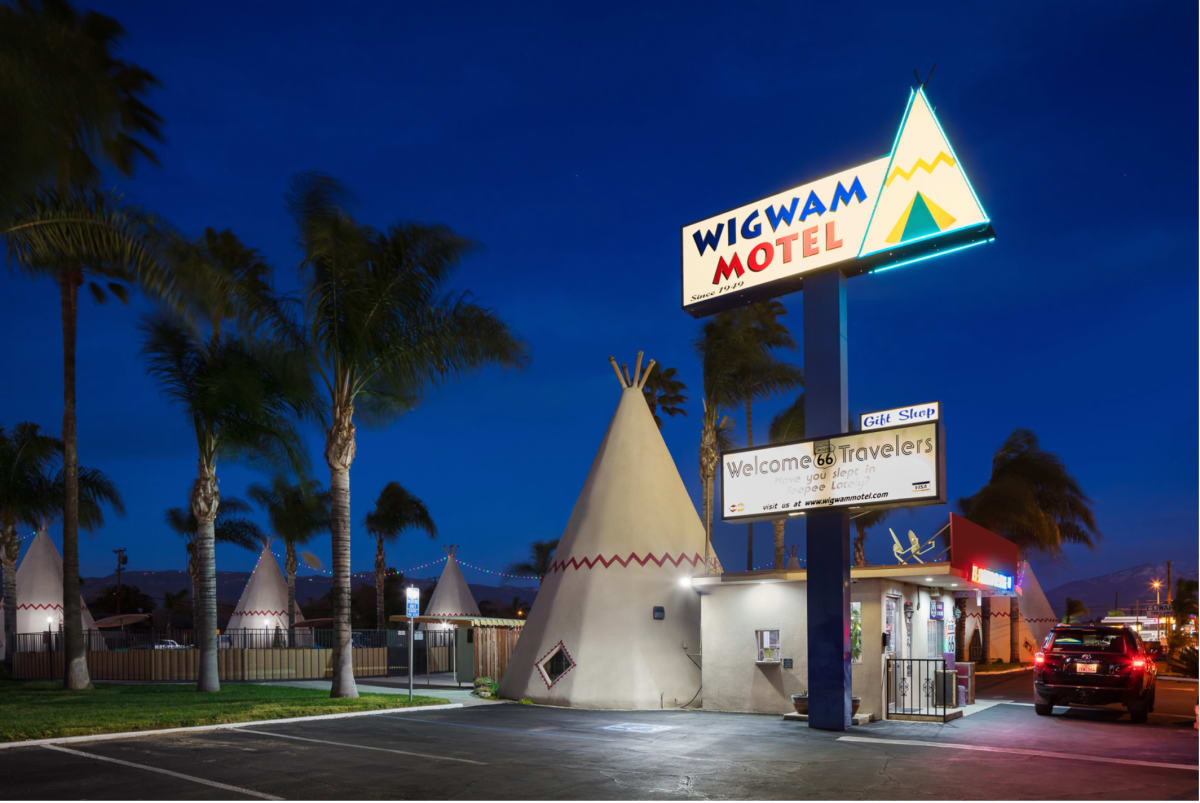 Wigwam Motel #7 by Ashok Sinha  Image: Los Angeles, California Architect: Frank Redford Year of Completion: 1950