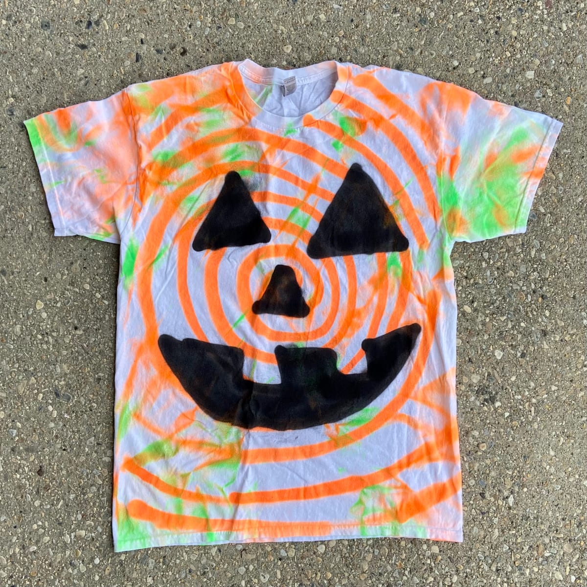PUMPKIN (L) by Devon Clapp 