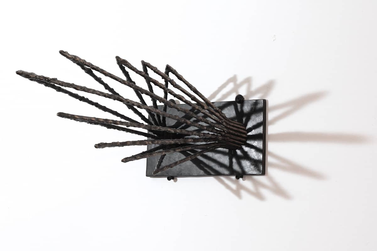 Burst, Image 1.