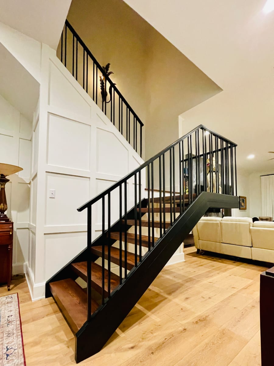 Floating Staircase and Handrails 