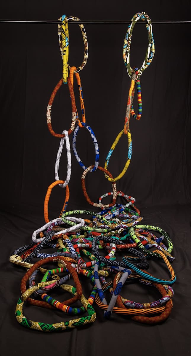 Community Links 2 by Dellis Frank, Image 1.
