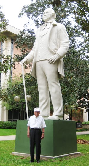 Sam Houston Standing by David Adickes, Image 1.