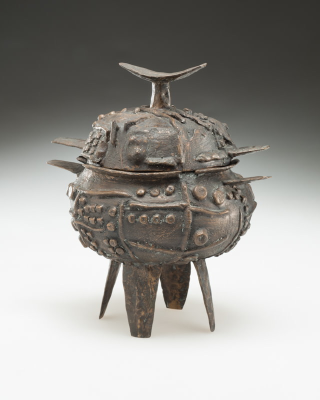 Harper Pot by William Underhill 