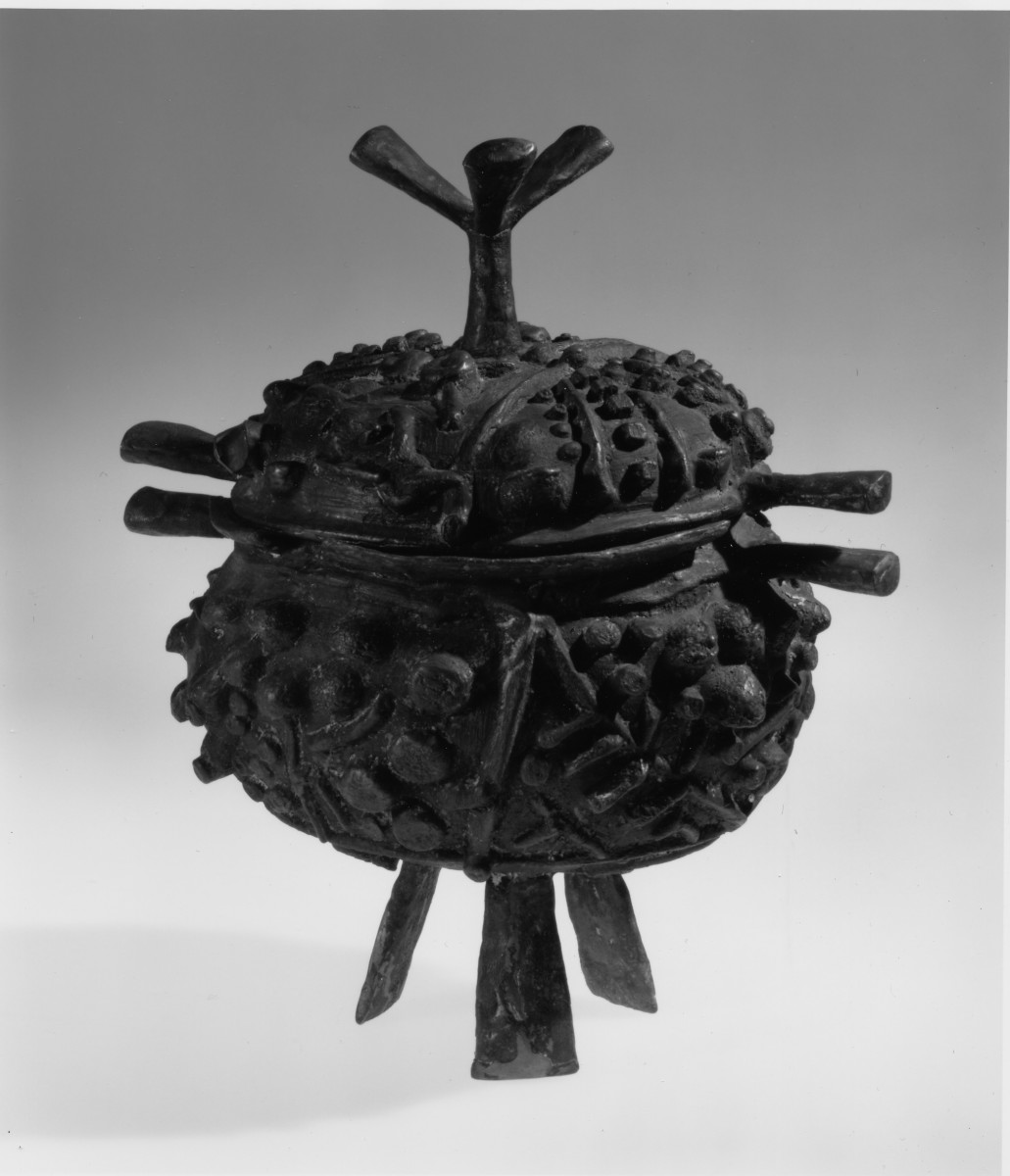 Oakland Museum Pot by William Underhill 