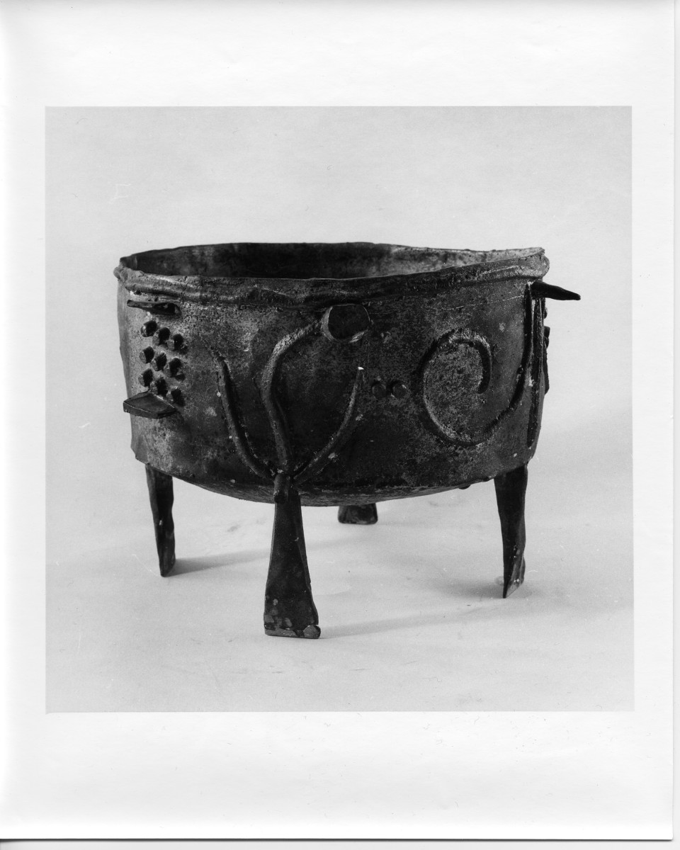 Straight Sided Lost Bowl by William Underhill 