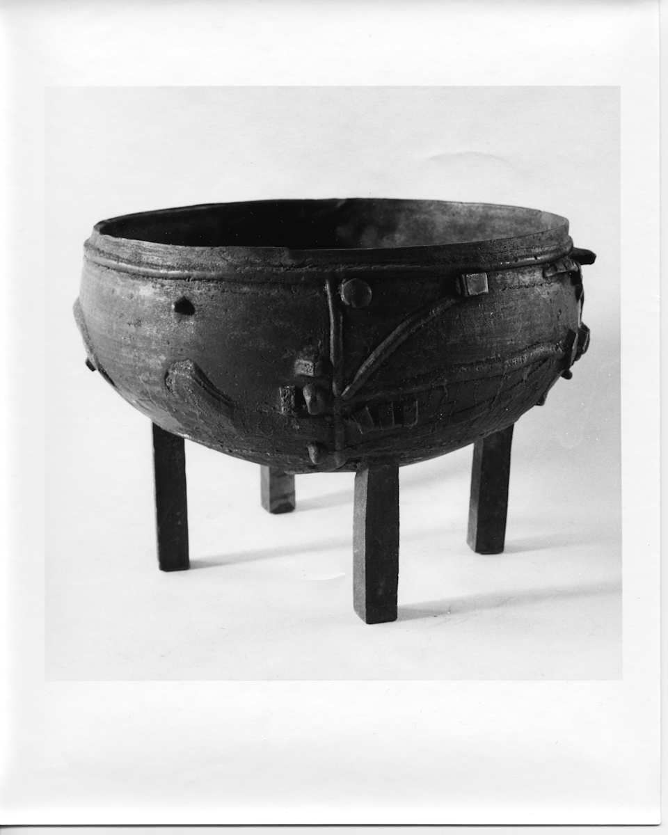 Curved Sided Lost Bowl by William Underhill, Image 1.