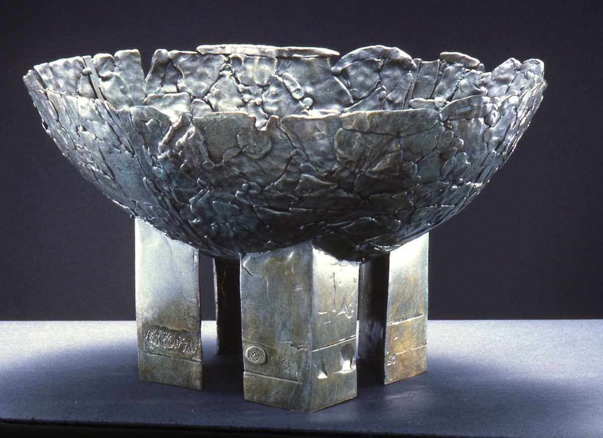 Rough Edge Modeled Bowl by William Underhill, Image 1.