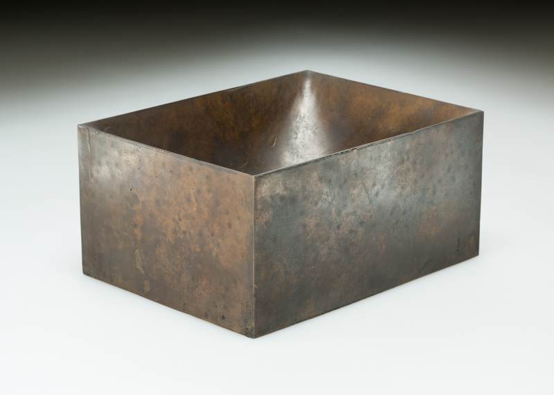 Minimalist Pot by William Underhill 