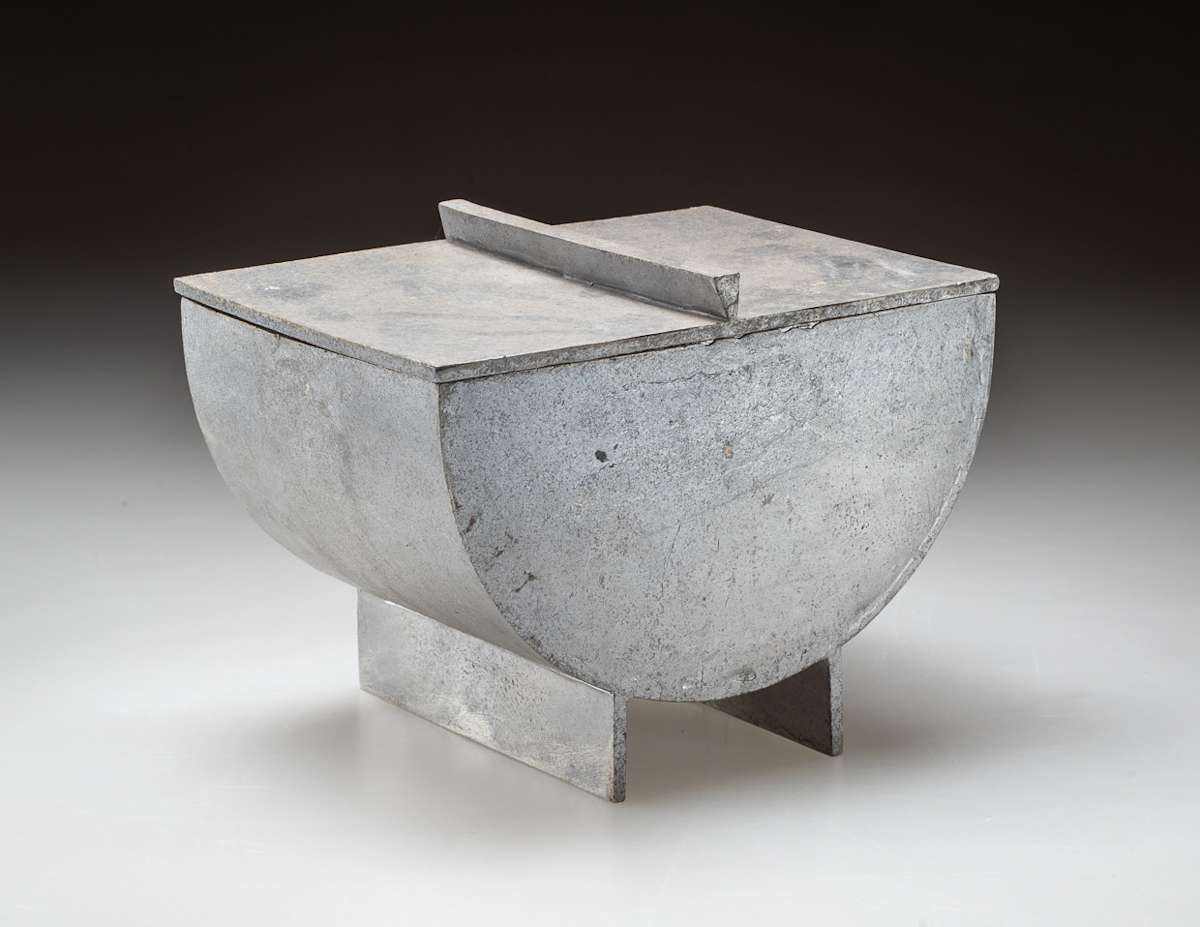 Lidded Extrusion by William Underhill, Image 3.