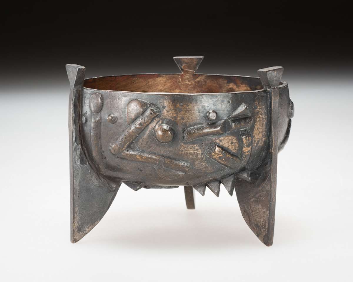 Smallest Tripod by William Underhill 