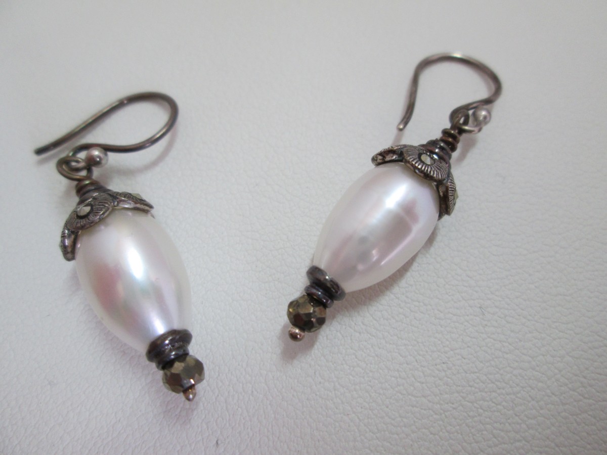 'Faberge Egg Earring' - CFW Pearl with Marcasite Cap by Hollis Bauer 