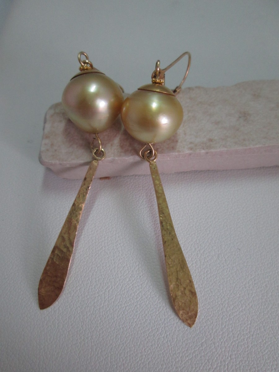 Gold Baroque Pearl Earrings with 18 ct Hammered Gold by Hollis Bauer 