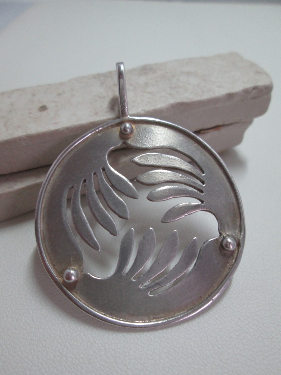 'Full Circle Pendant' Necklace by Hollis Bauer 