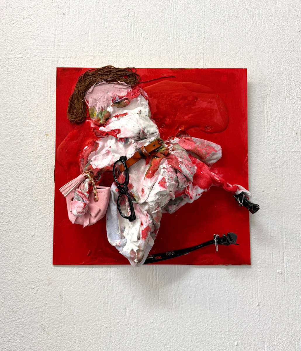 Jumping Girl (Glasses from Ethnia Barcelona/ Moi ) by Petra Schott, Image 1.