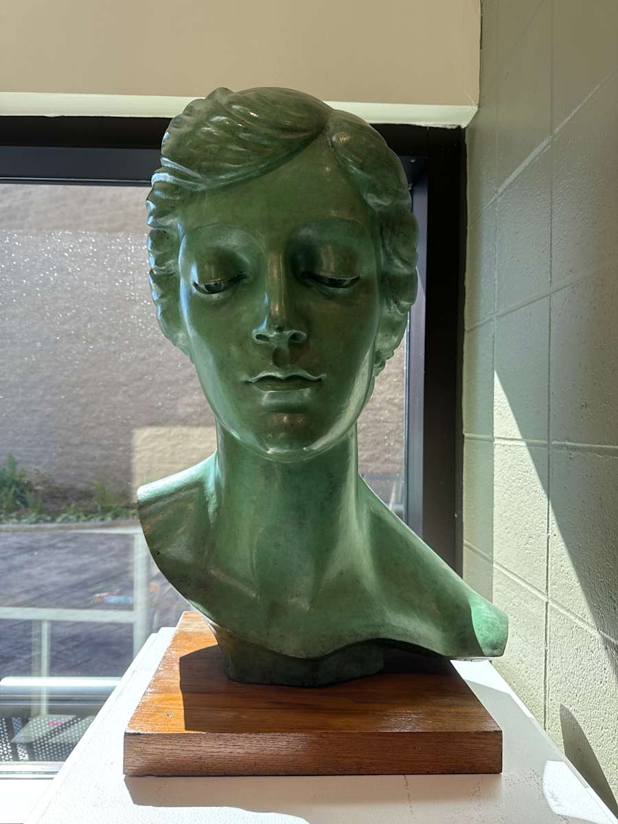 Pioneer Memorial - Mother's Head by Trygve Rovelstad 