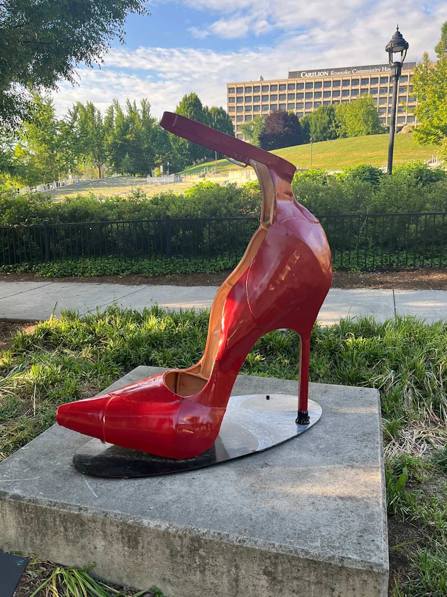 Stiletto by Jonathan Chandler  Image: Stiletto by Jonathan Chandler.