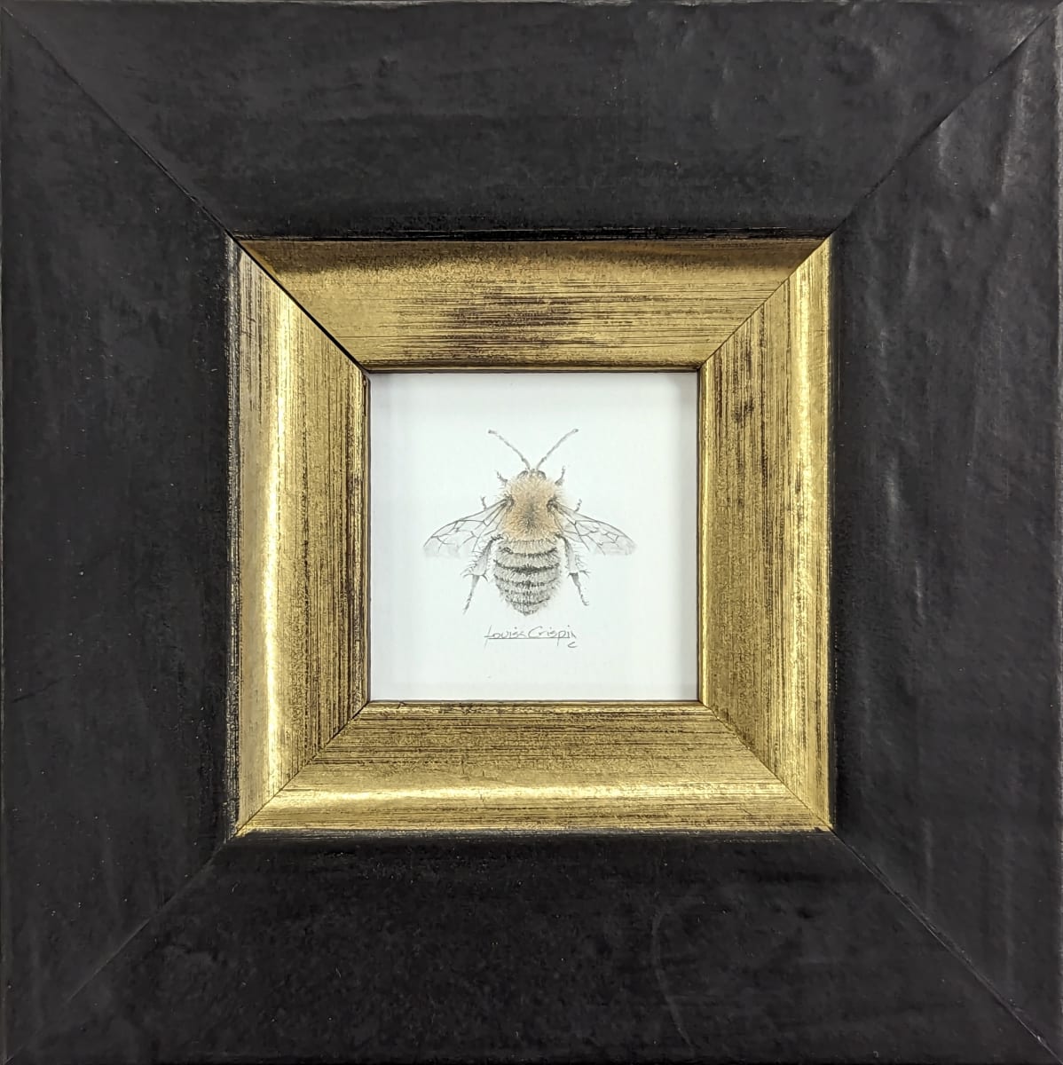 Nimble Bee NB002 by Louisa Crispin 