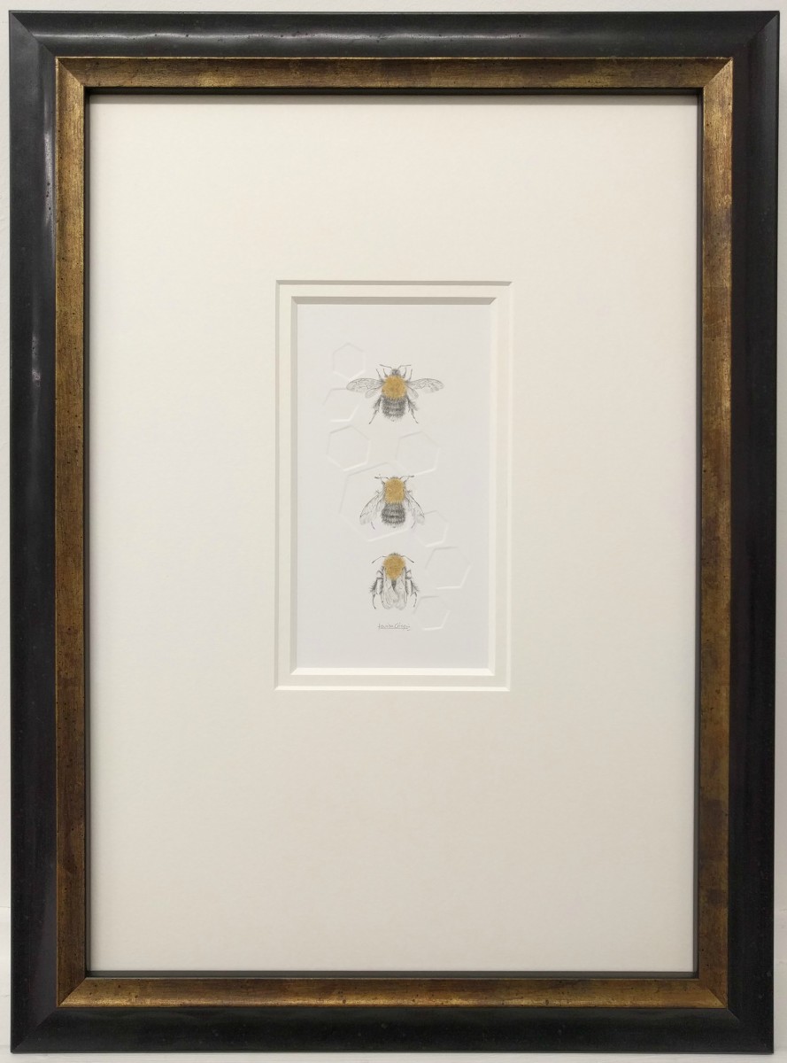 Tree BumbleBee 3.2e by Louisa Crispin 