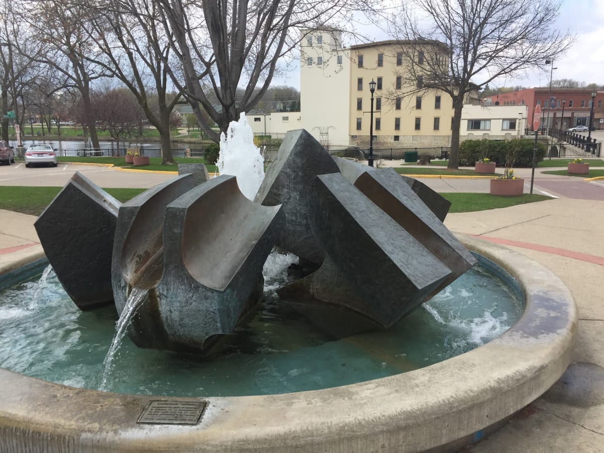 Sheldahl Anniversary Fountain by Raymond Jacobson  Image: The fountain in 2019.