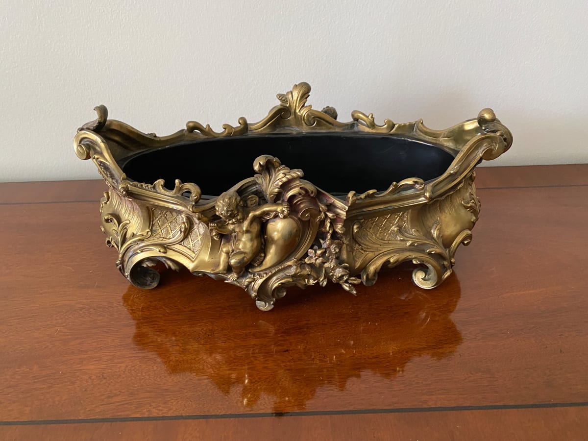 Bronze Planter, Image 2.
