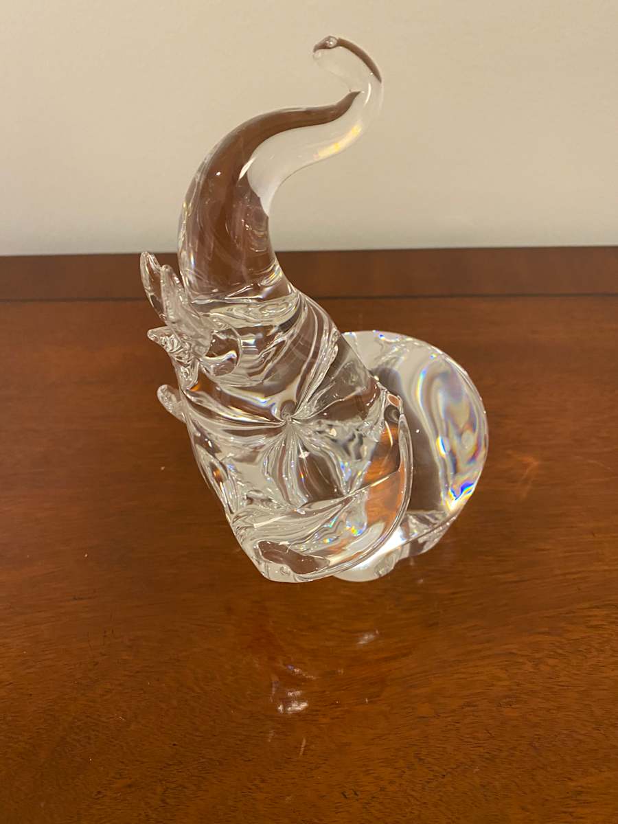 Stubben Glass Elephant, Image 2.