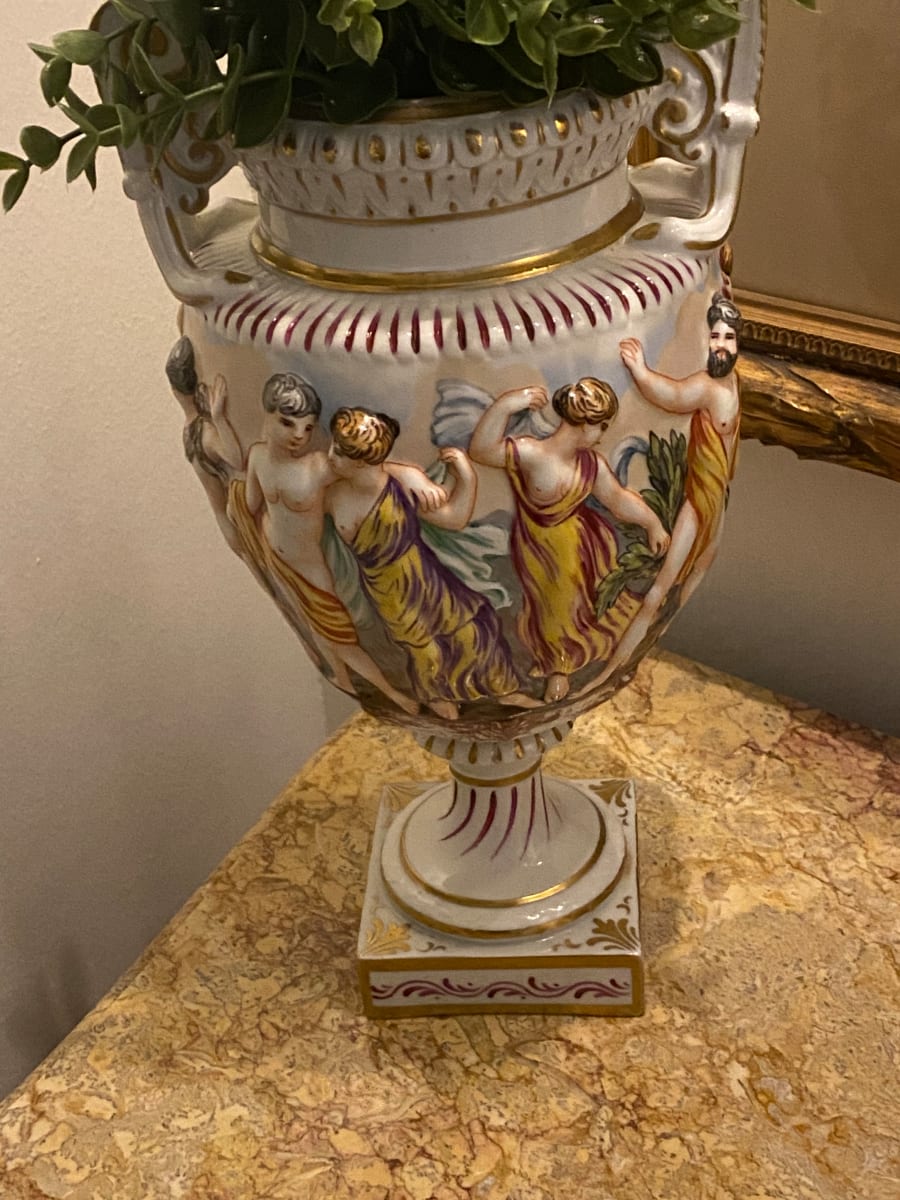 Lg Capodimonte Lidded Vase 