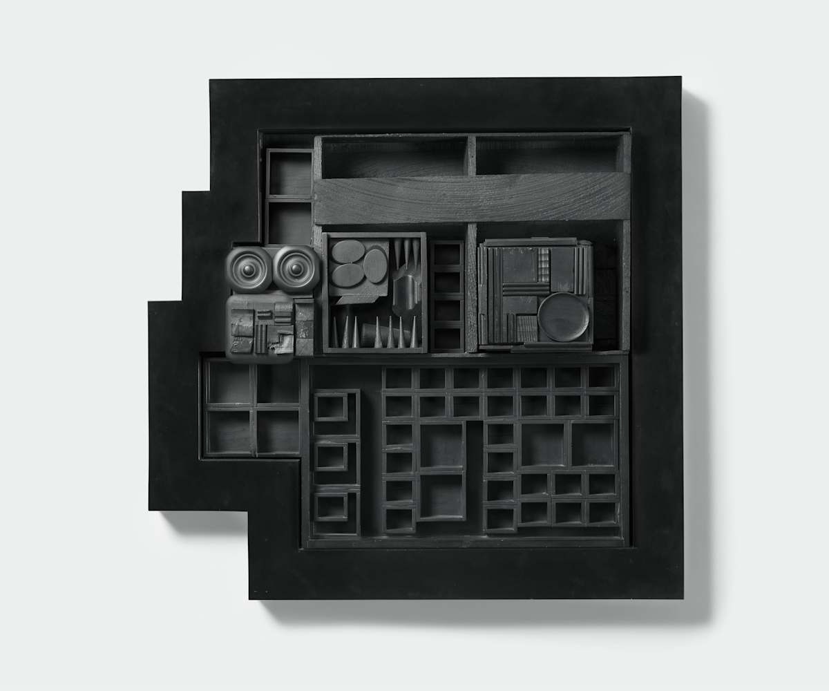 Black Zag M by Louise Nevelson, Image 1.