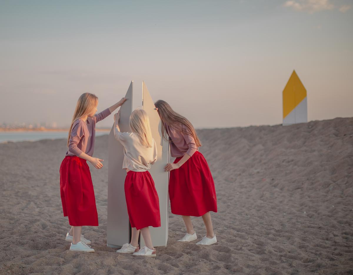 What's Inside by Dasha Pears, Image 1.