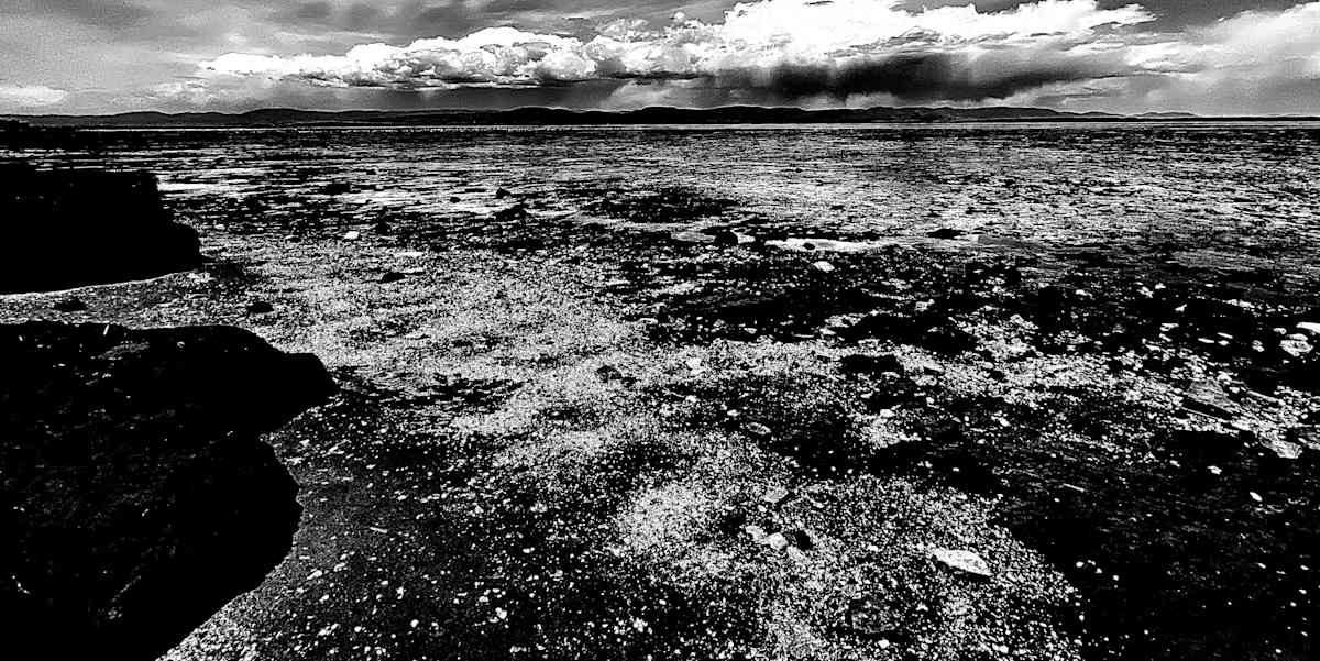 Ashes, Image 1.