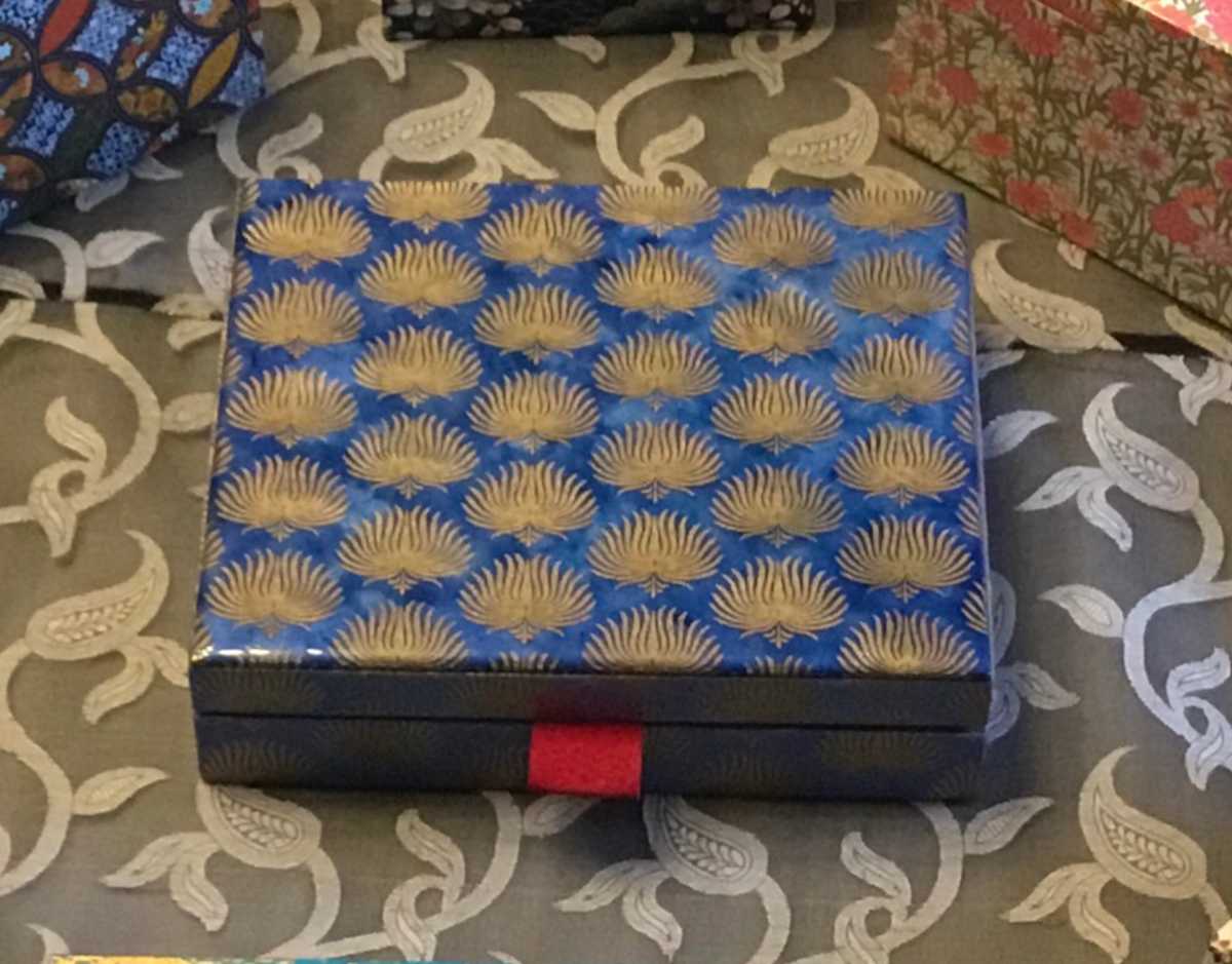 Imperial Palm (Flattery Box) by Melissa Flattery 