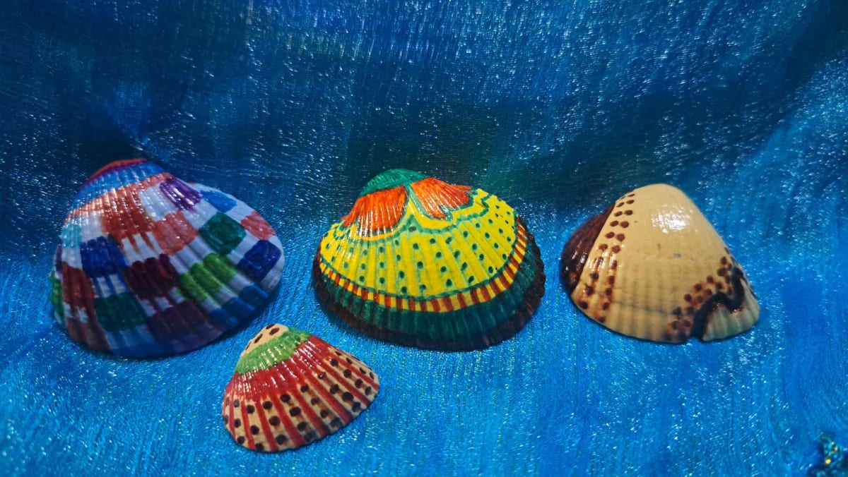 Painted Shells by Perry Art Productions "Finding The Beauty"              50% off entire site! 