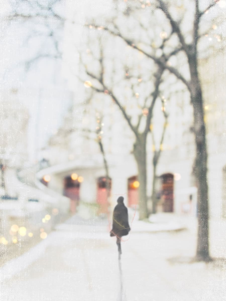 Don't Look Back by Wendy Baker  Image: Silouette of woman walking along Riverwalk in Chicago with bokeh lights in background