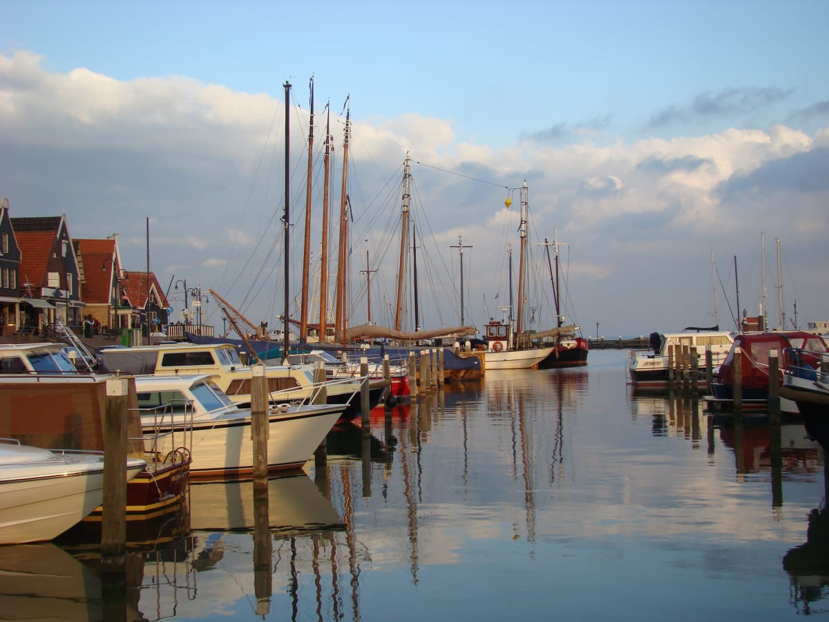 Volendam in twilight, Image 1.