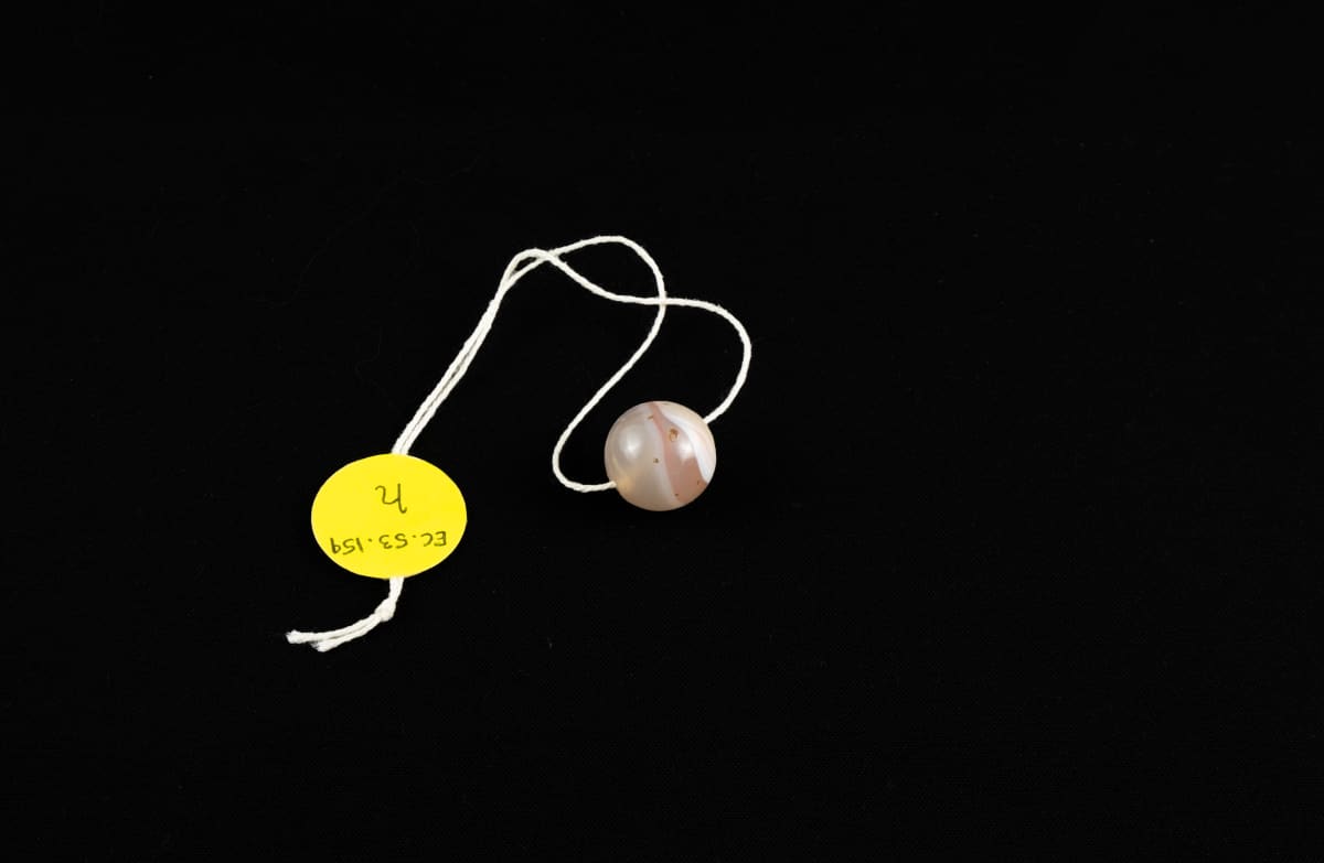 Bead, Image 1.